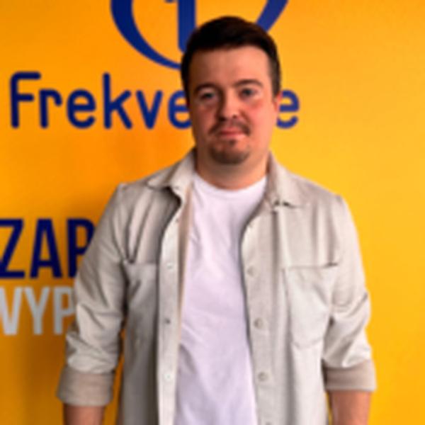 Host Frekvence 1